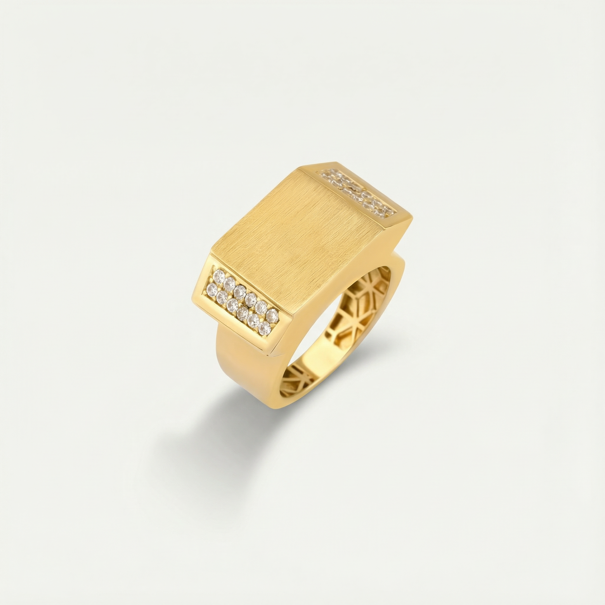 Vega 14 Ayar Altın Taşlı Yüzük