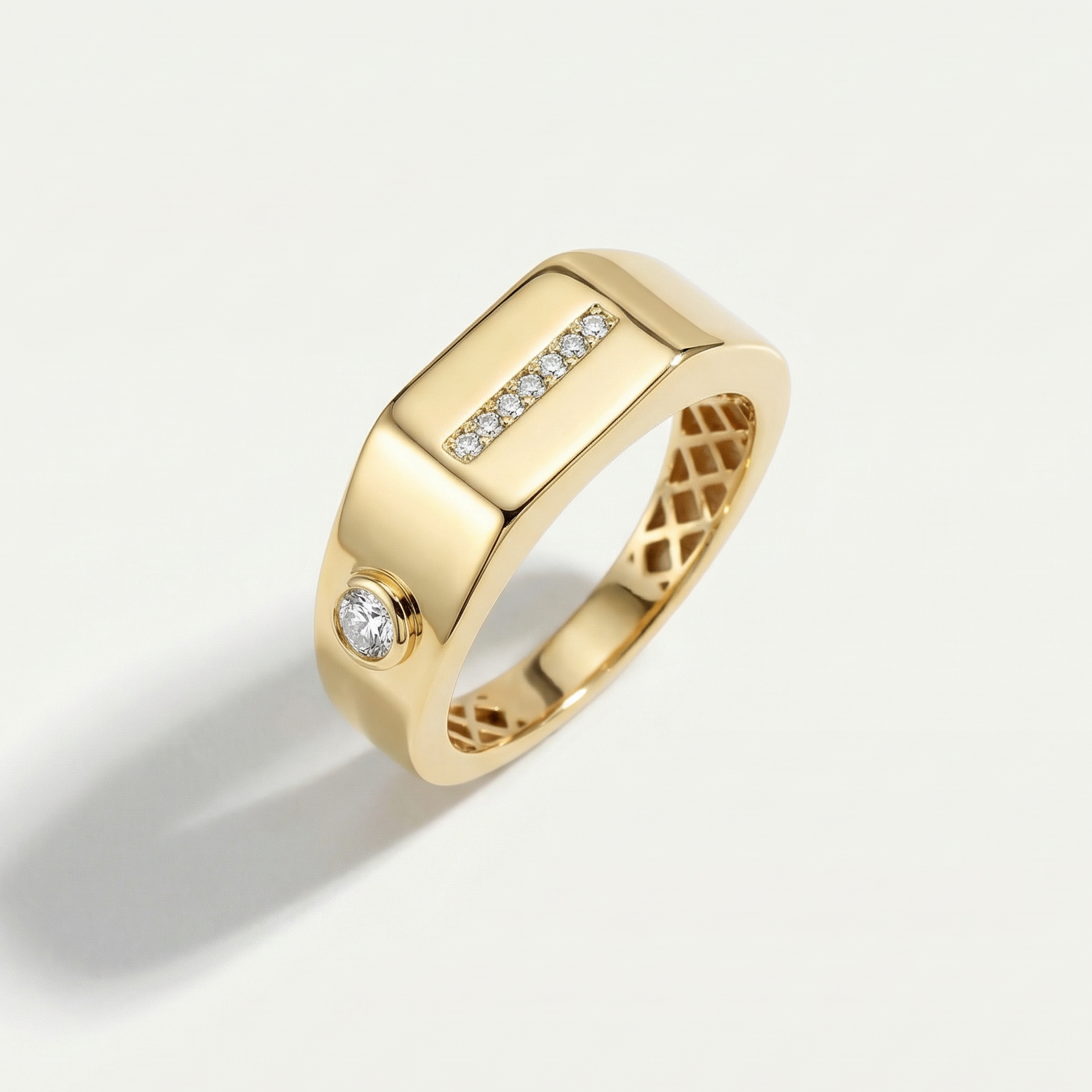 14 Ayar Altın Taşlı Yüzük