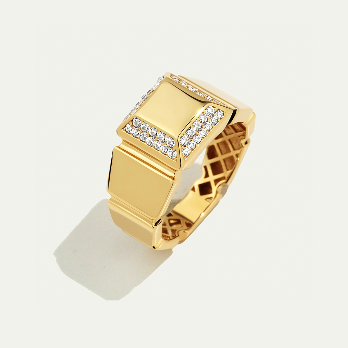 Eta 14 Ayar Altın Kare Formlu Taşlı Yüzük