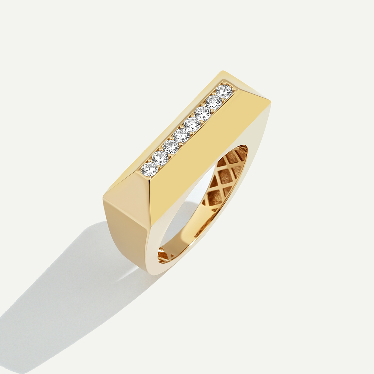 14 Ayar Altın Dikdörtgen Formlu Taşlı Yüzük