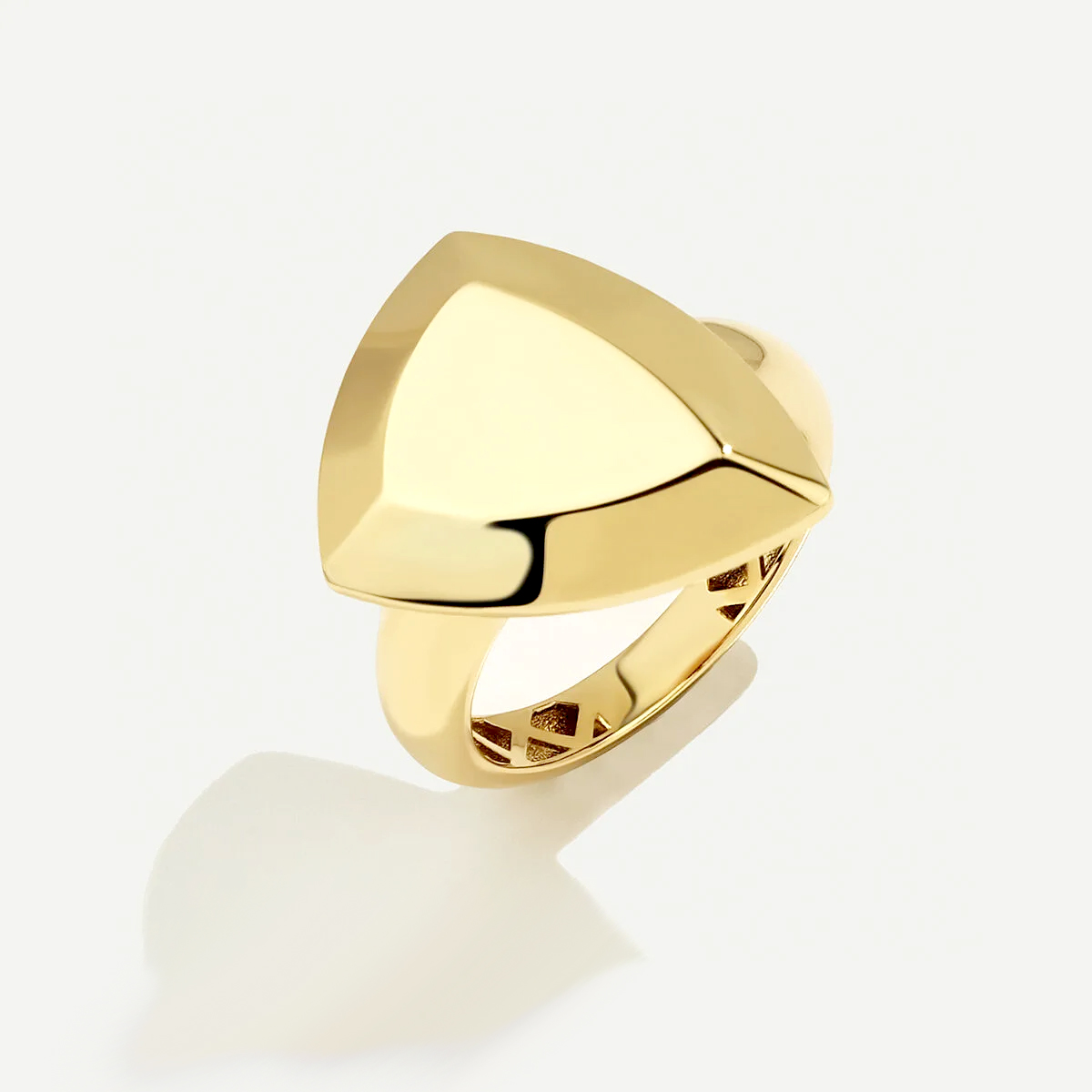 Eta 14 Ayar Altın Üçgen Formlu Yüzük